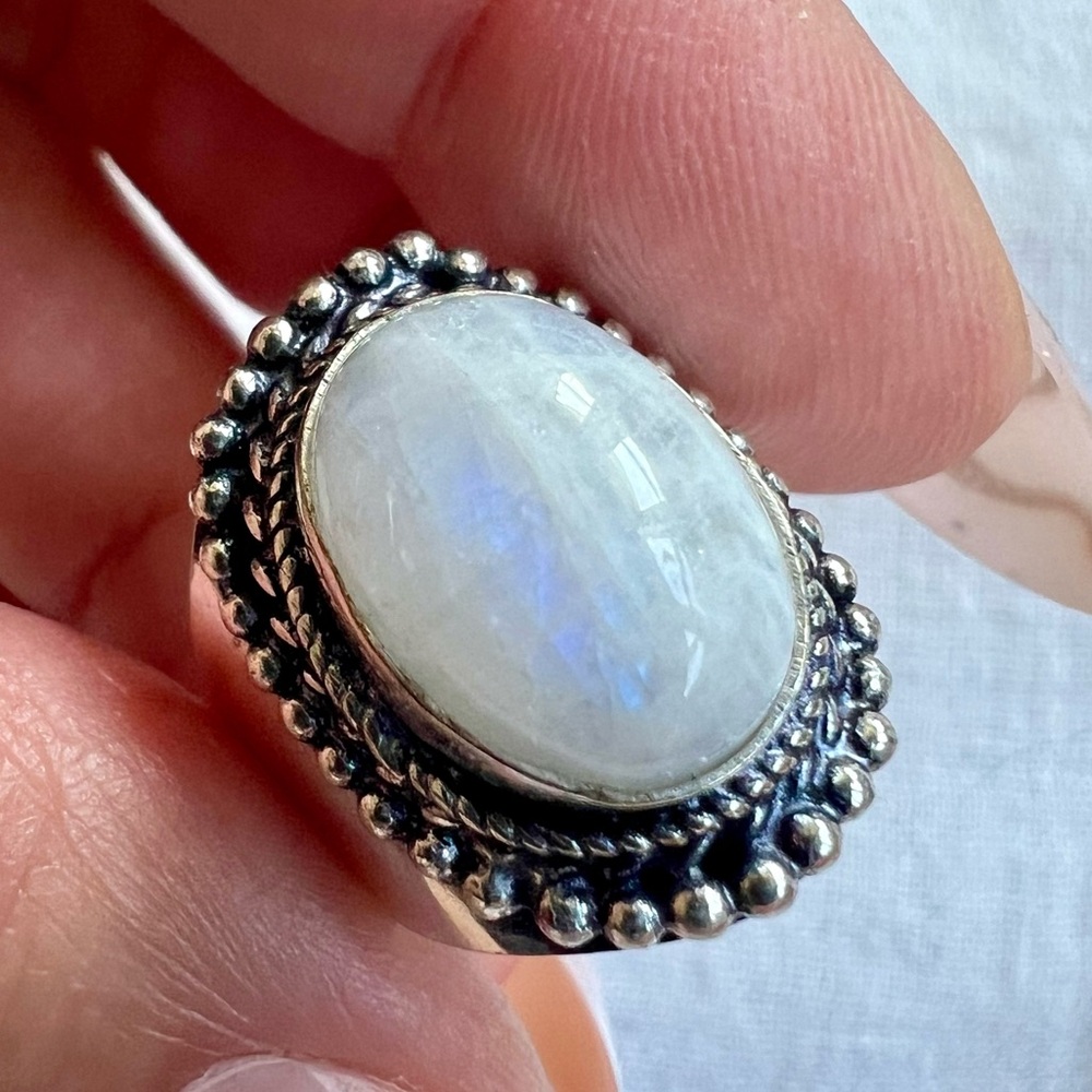 925 CLASSIC Moonstone Ring w/ Subtle Purple Flash 7